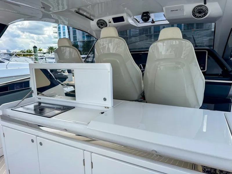 Slide: The Image of Azimut Verve 47 2023 - 13