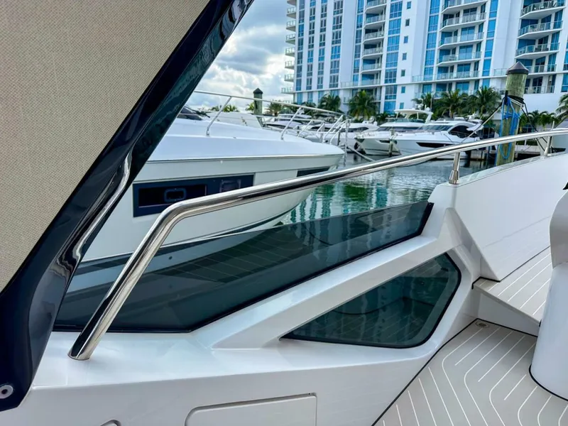 Slide: The Image of Azimut Verve 47 2023 - 14