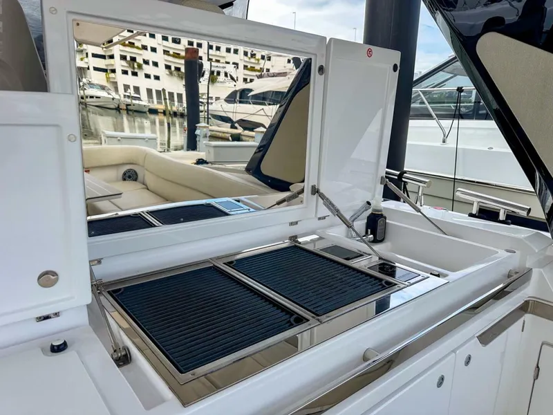 Slide: The Image of Azimut Verve 47 2023 - 19