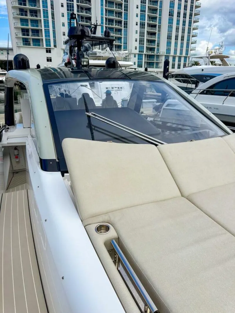 Slide: The Image of Azimut Verve 47 2023 - 33