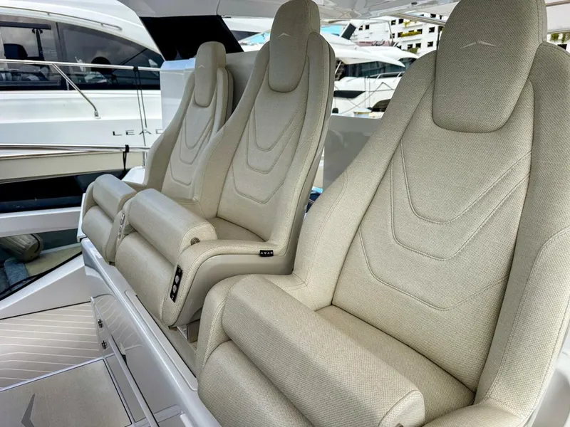 Slide: The Image of Azimut Verve 47 2023 - 38