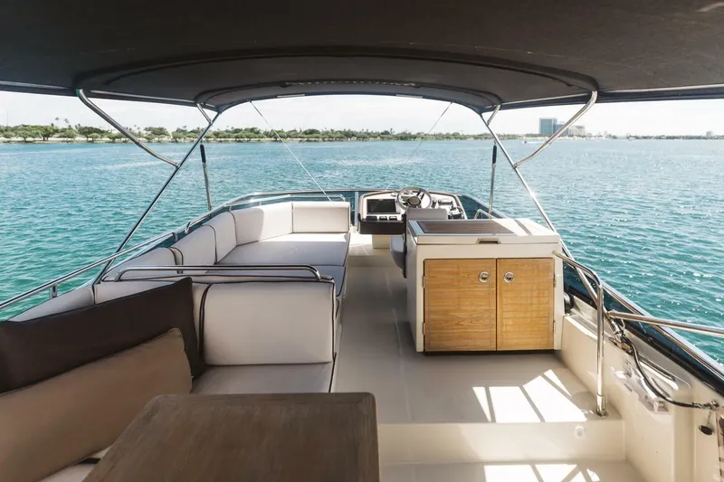 Slide: The Image of Beneteau Monte Carlo 5 2015 - 13