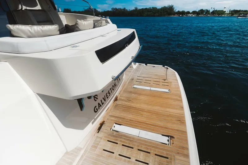 Slide: The Image of Beneteau Monte Carlo 5 2015 - 17