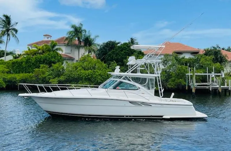 The Image of Tiara 3800 Open 2003 - 0