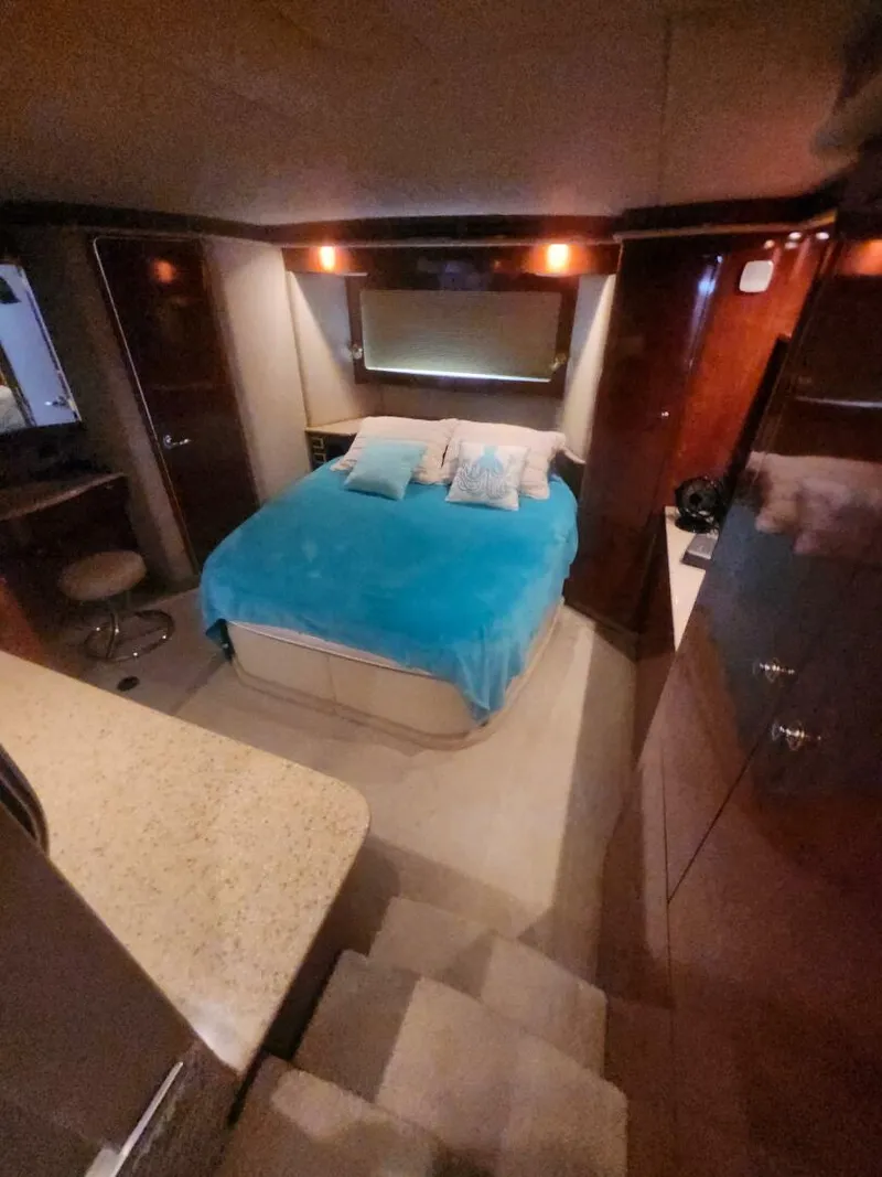 Slide: The Image of Sea Ray 480 Motor Yacht 2003 - 12