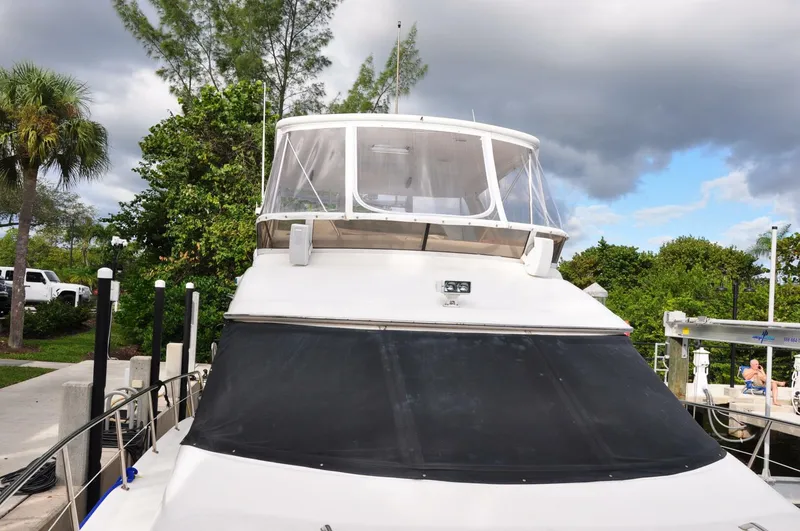Slide: The Image of Sea Ray 480 Sedan Bridge 1998 - 13