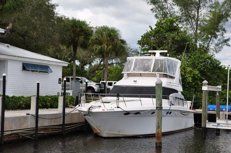 Slide: The Image of Sea Ray 480 Sedan Bridge 1998 - 3