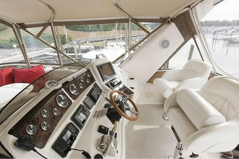Slide: The Image of Sea Ray 480 Sedan Bridge 1998 - 31