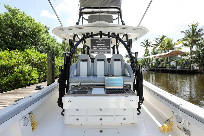 Slide: The Image of Regulator Marine 41 2020 - 13