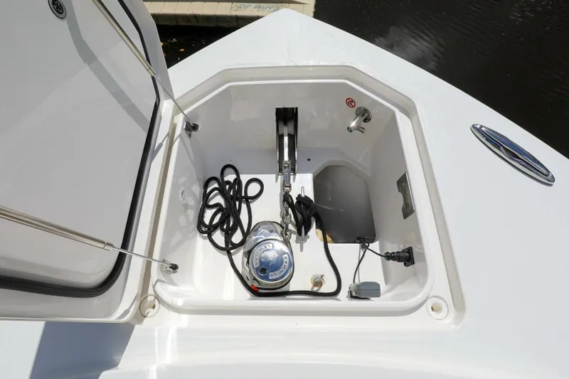 Slide: The Image of Regulator Marine 41 2020 - 35