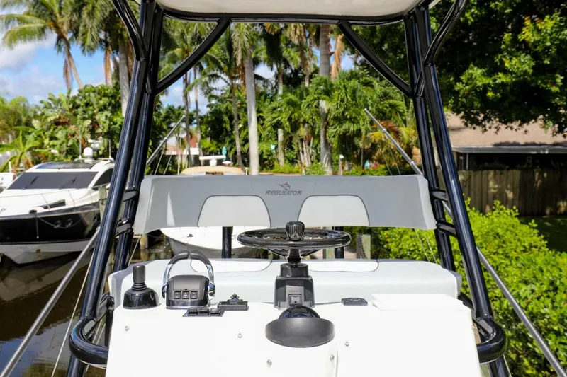 Slide: The Image of Regulator Marine 41 2020 - 39