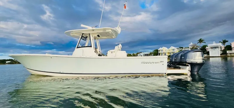 Slide: The Image of Regulator Marine 34 2021 - 12