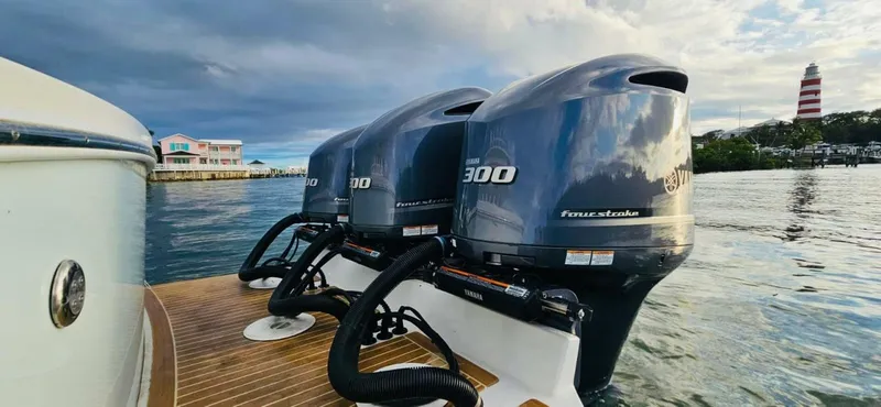 Slide: The Image of Regulator Marine 34 2021 - 19