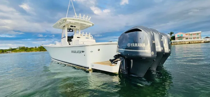 Slide: The Image of Regulator Marine 34 2021 - 5
