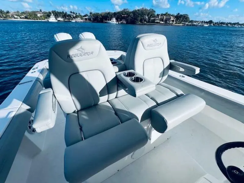 Slide: The Image of Regulator Marine 34 2021 - 17