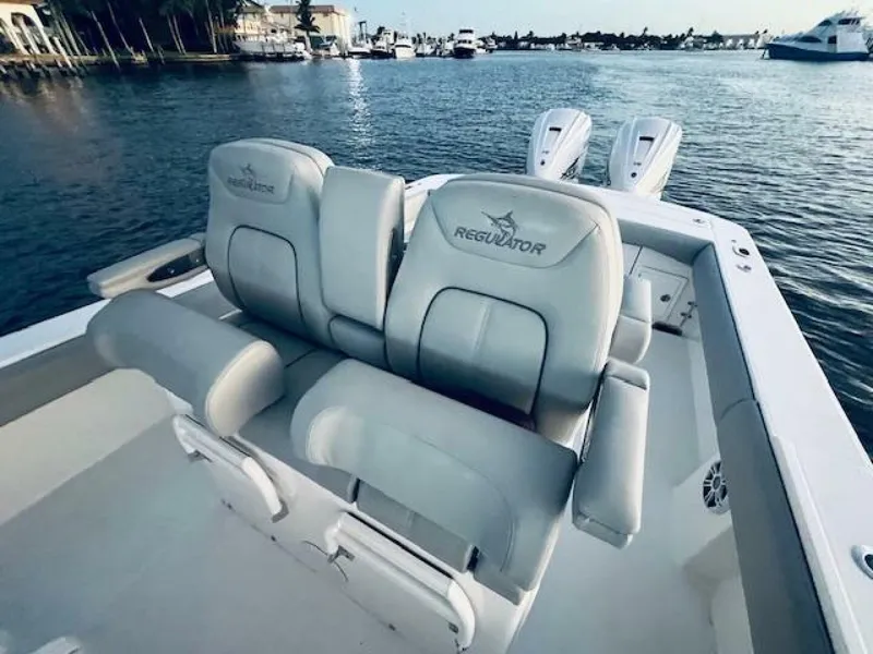 Slide: The Image of Regulator Marine 34 2021 - 32