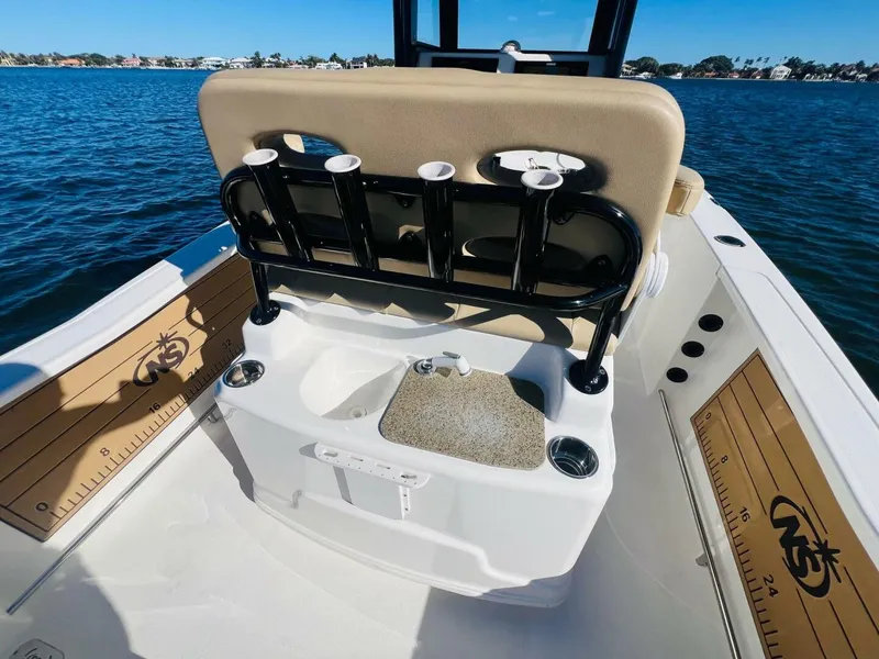 Slide: The Image of NauticStar 251 Hybrid 2020 - 35