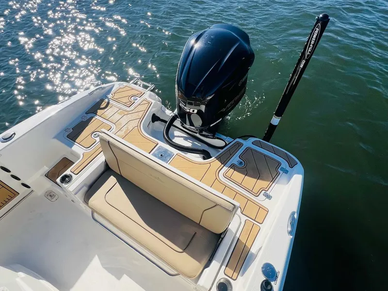 Slide: The Image of NauticStar 251 Hybrid 2020 - 39