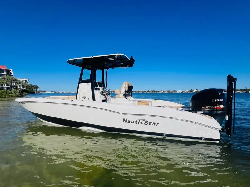 Slide: The Image of NauticStar 251 Hybrid 2020 - 6