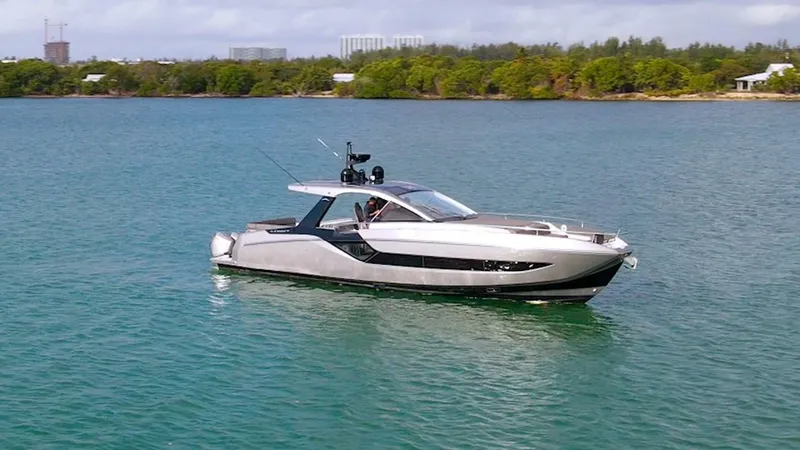 Slide: The Image of Azimut Verve 47 2022 - 18