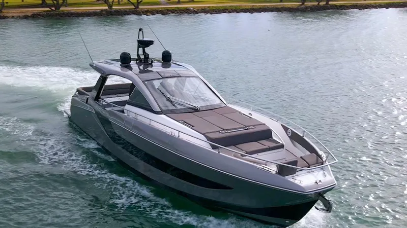Slide: The Image of Azimut Verve 47 2022 - 29