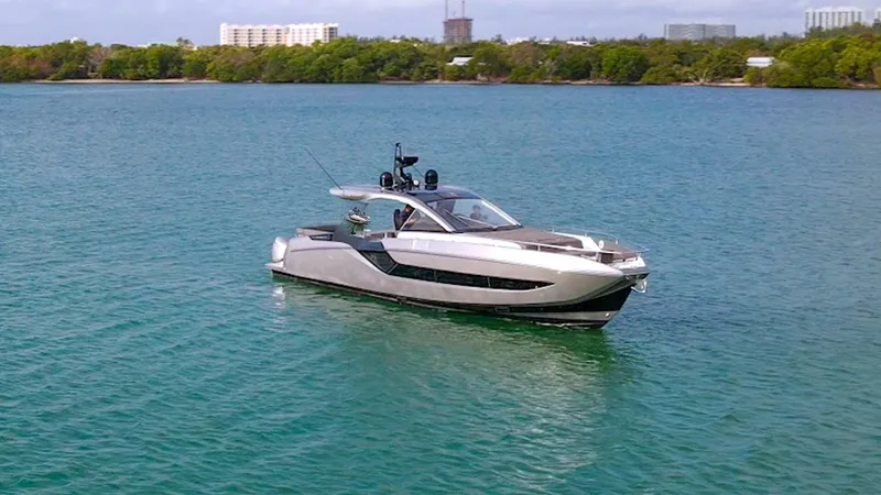 Slide: The Image of Azimut Verve 47 2022 - 3