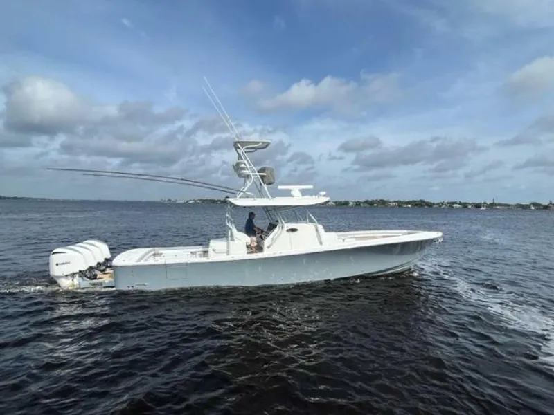 Slide: The Image of Regulator Marine 41 2018 - 6