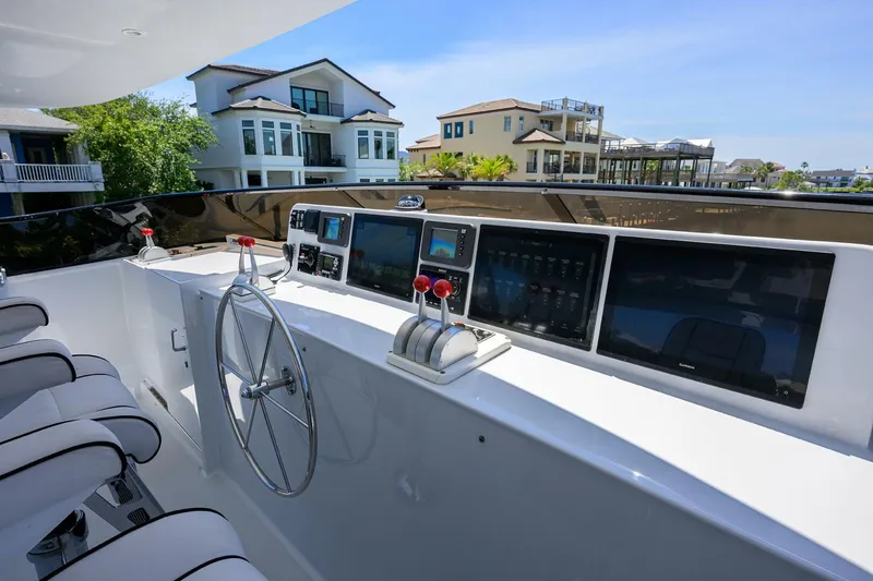 Slide: The Image of Broward 108 Raised Pilothouse 1997 - 116