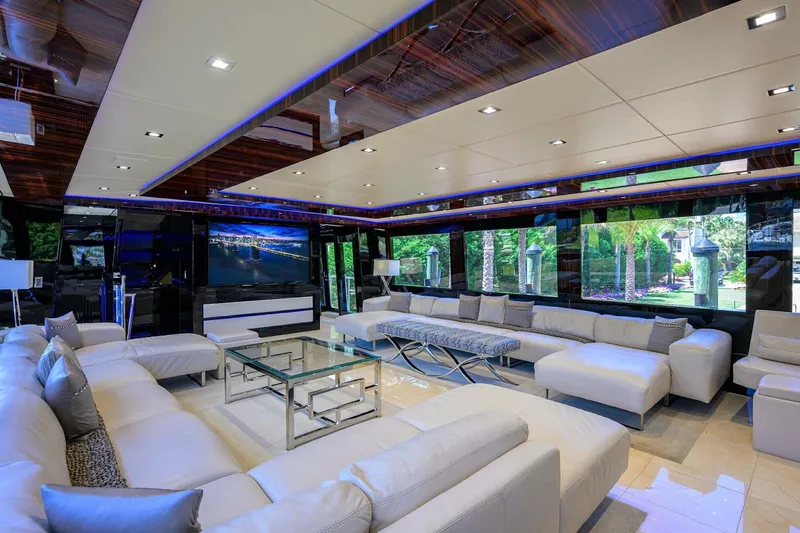 Slide: The Image of Broward 108 Raised Pilothouse 1997 - 16