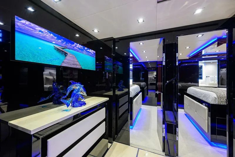 Slide: The Image of Broward 108 Raised Pilothouse 1997 - 38