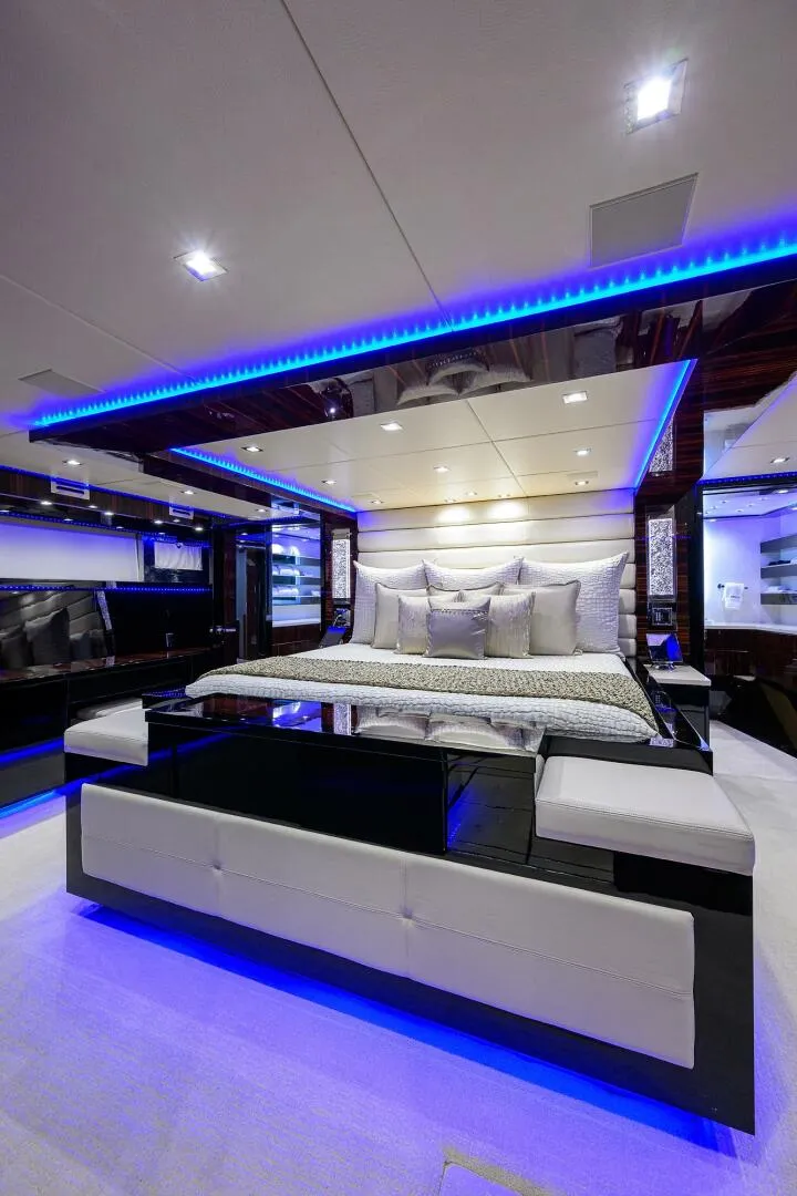 Slide: The Image of Broward 108 Raised Pilothouse 1997 - 44
