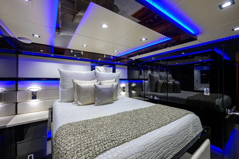 Slide: The Image of Broward 108 Raised Pilothouse 1997 - 70