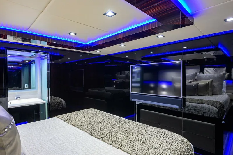 Slide: The Image of Broward 108 Raised Pilothouse 1997 - 78