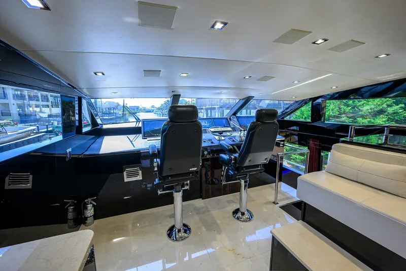 Slide: The Image of Broward 108 Raised Pilothouse 1997 - 85
