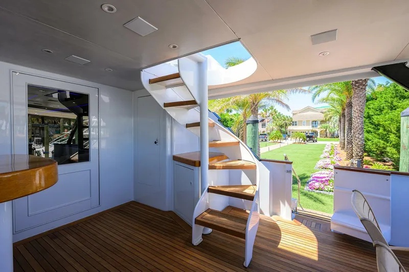 Slide: The Image of Broward 108 Raised Pilothouse 1997 - 9