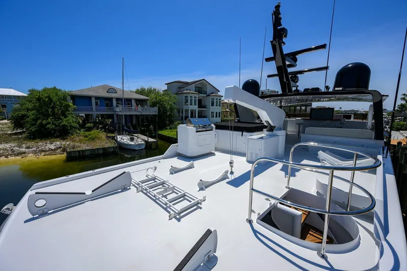 Slide: The Image of Broward 108 Raised Pilothouse 1997 - 94