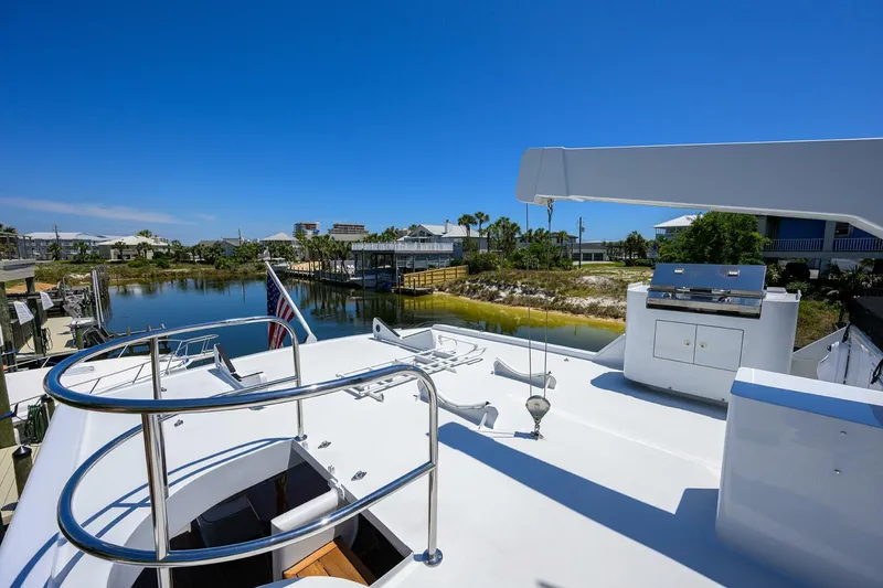 Slide: The Image of Broward 108 Raised Pilothouse 1997 - 97