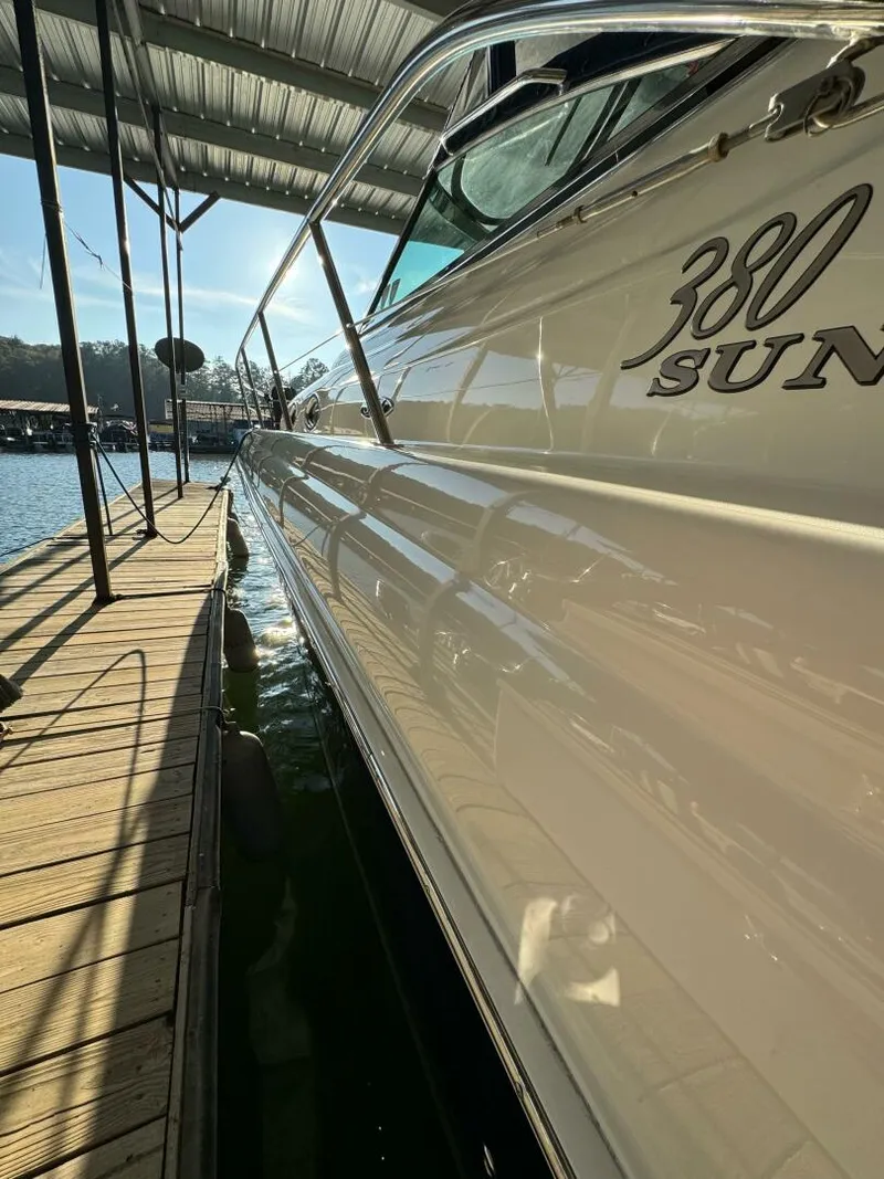 Slide: The Image of Sea Ray 380 Sundancer 2004 - 2