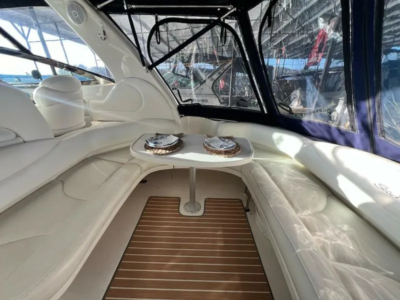 Slide: The Image of Sea Ray 380 Sundancer 2004 - 24