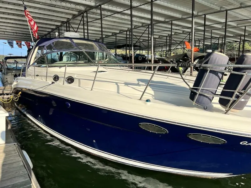 Slide: The Image of Sea Ray 380 Sundancer 2004 - 25