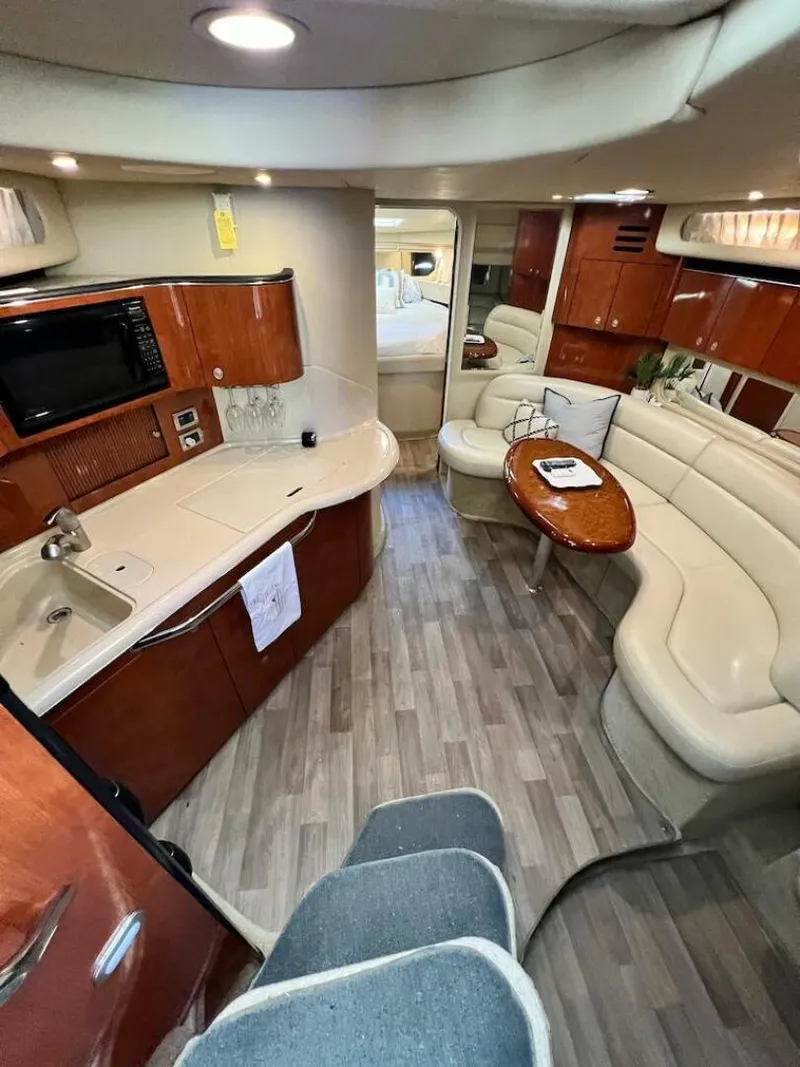 Slide: The Image of Sea Ray 380 Sundancer 2004 - 34