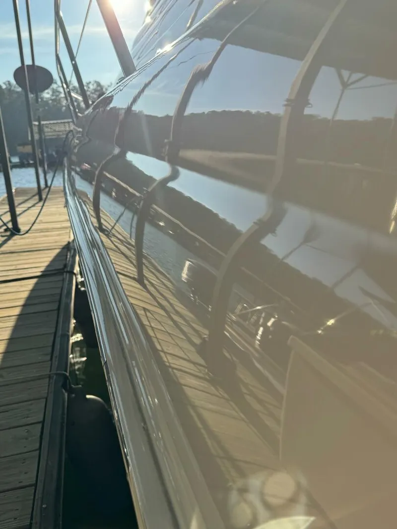 Slide: The Image of Sea Ray 380 Sundancer 2004 - 4