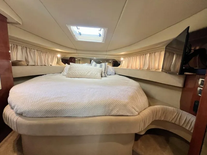 Slide: The Image of Sea Ray 380 Sundancer 2004 - 44