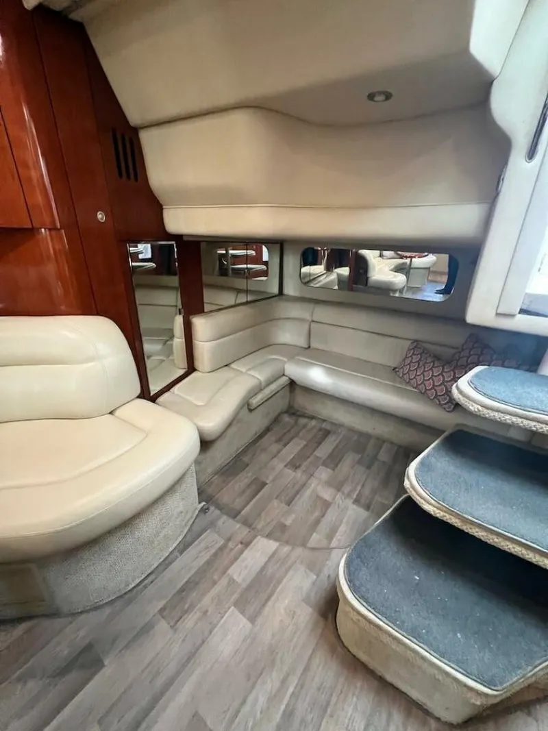 Slide: The Image of Sea Ray 380 Sundancer 2004 - 47