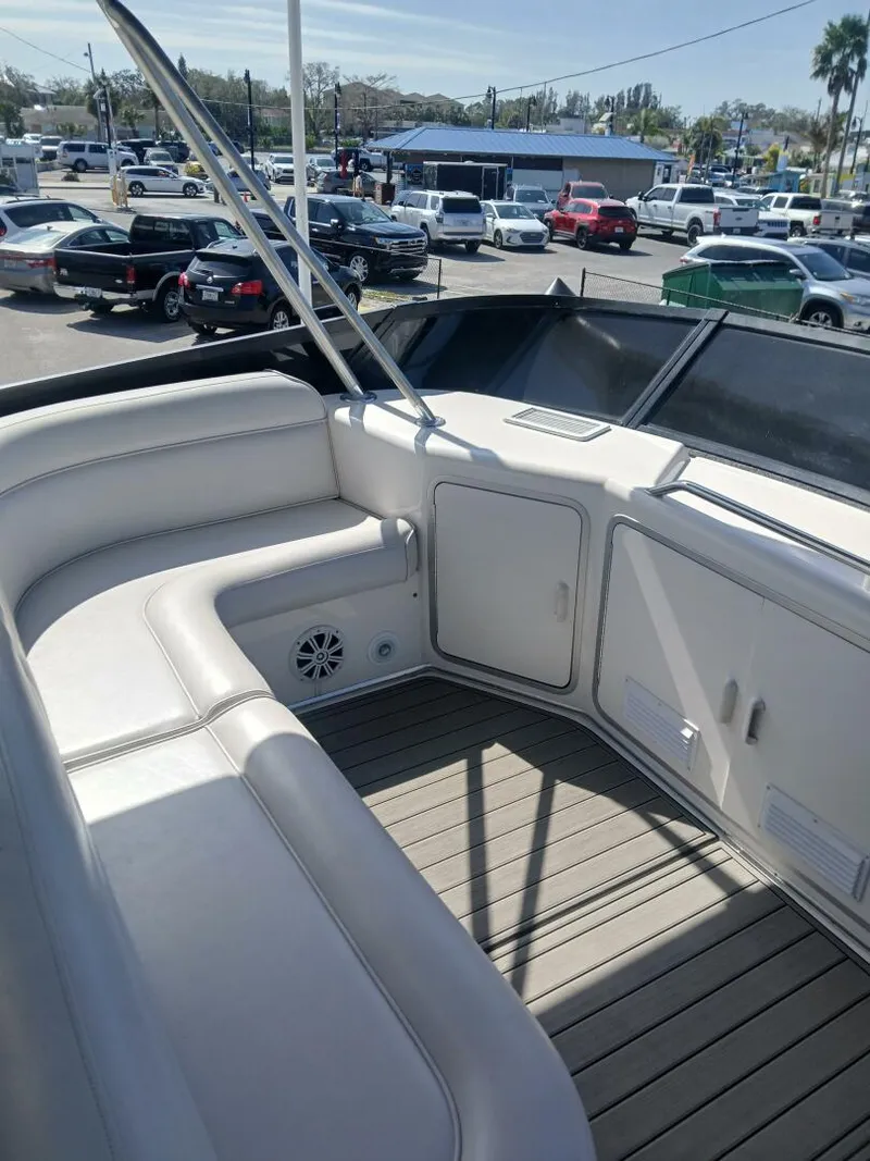 Slide: The Image of Sea Ray 550 Sedan Bridge 1997 - 6