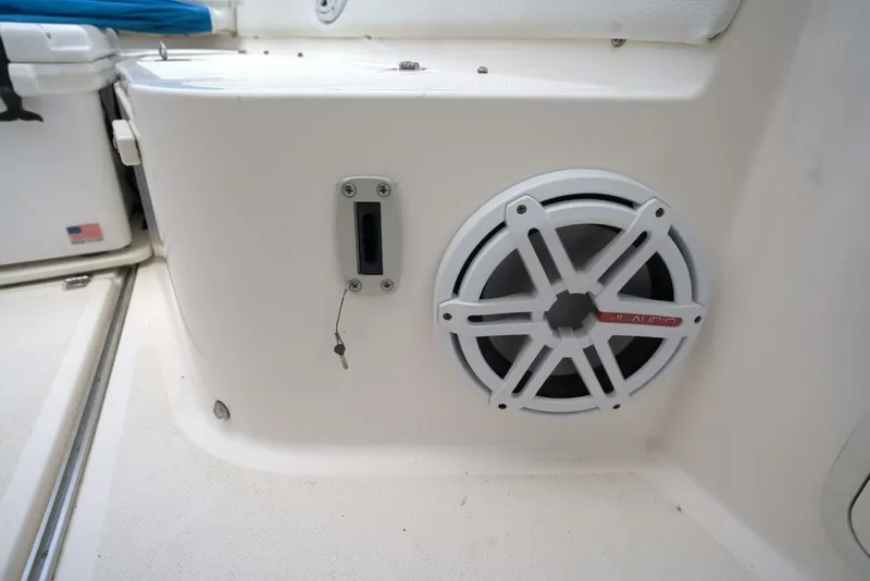 Slide: The Image of Wellcraft 262 Fisherman 2018 - 19