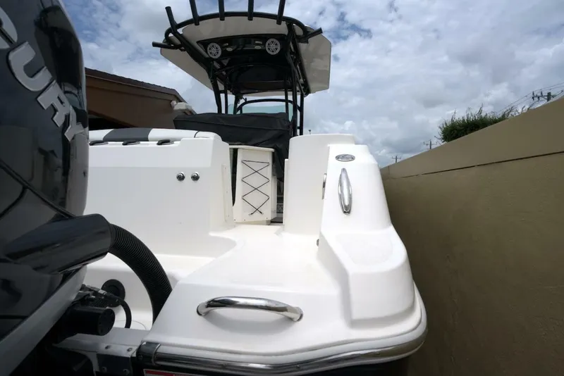 Slide: The Image of Wellcraft 262 Fisherman 2018 - 2