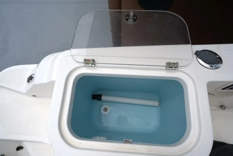 Slide: The Image of Wellcraft 262 Fisherman 2018 - 25