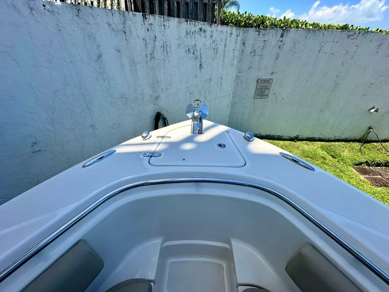 Slide: The Image of Pursuit C 238 Center Console 2016 - 17