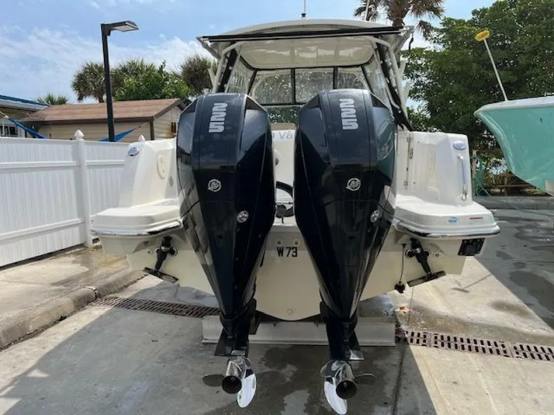 Slide: The Image of Boston Whaler 270 Vantage 2018 - 38